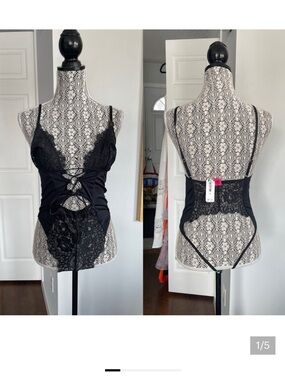 NWT Large La Senza Lace Up Teddy Chemise Bodysuit lingerie.